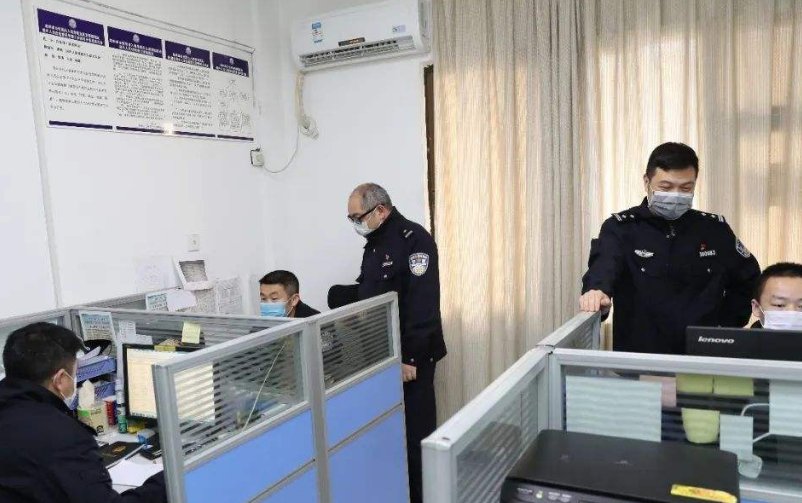 “少女被多人侵犯”视频被警方关注，为何有人说可能是演戏？