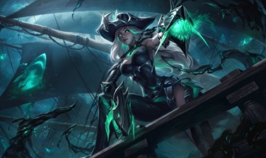 英雄联盟怎么在游戏时看队友段位级别。