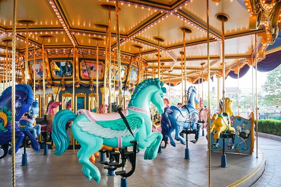 旋转木马的运动方式是什么