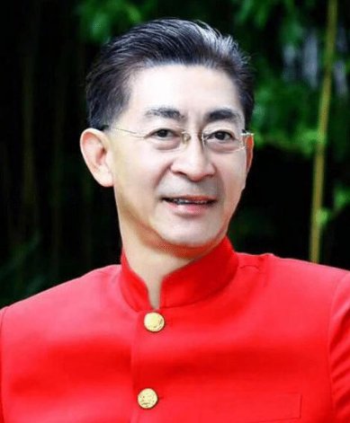 哪些明星的名字是四个字的？