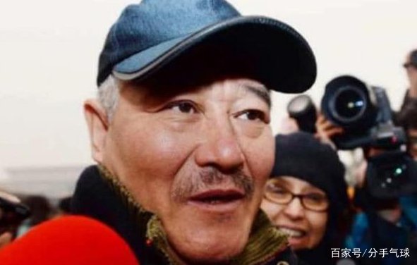 她是赵本山的干女儿，当红时与恩师传出绯闻，如今沦为路人，你认识她吗？