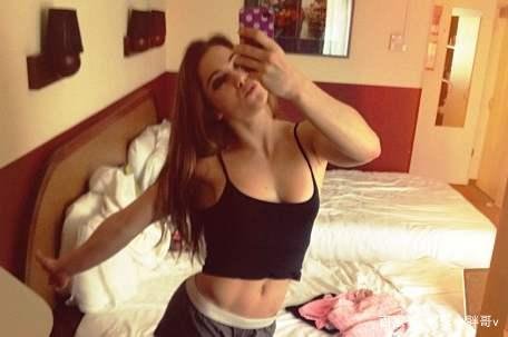 美女体操名将马罗尼,曾被称为赛场精灵,因不雅照流出后来怎样?