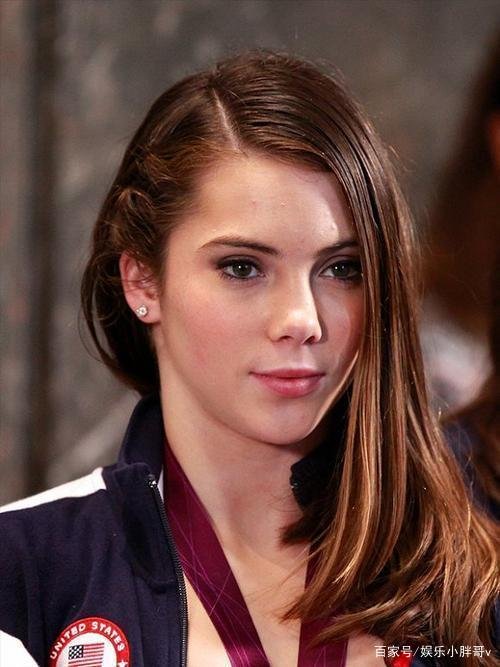 美女体操名将马罗尼,曾被称为赛场精灵,因不雅照流出后来怎样?