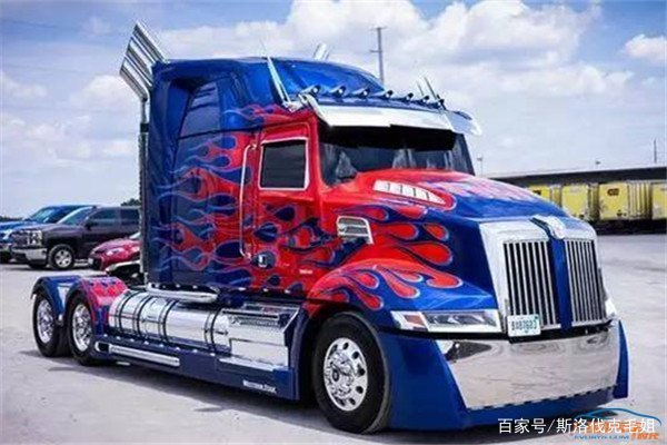 变形金刚中，塞伯坦没有汽车，那擎天柱为什么是红色卡车的形态呢？