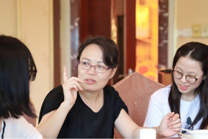 打鸡骂狗什么意思