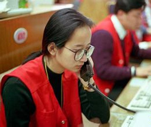 红马甲的研发团队