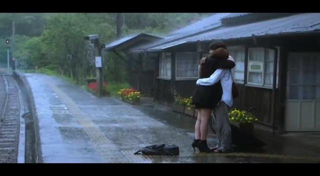 佐佐木希演的第一部电影是什么？