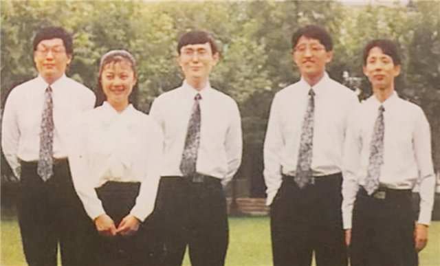 曾为国争光，“舌战狮城”的复旦4大辩手，后来发展如何？