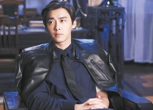 麻雀中麻雀的扮演者是谁