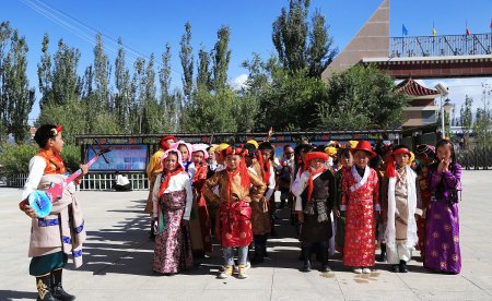 温江中学初中部招生条件