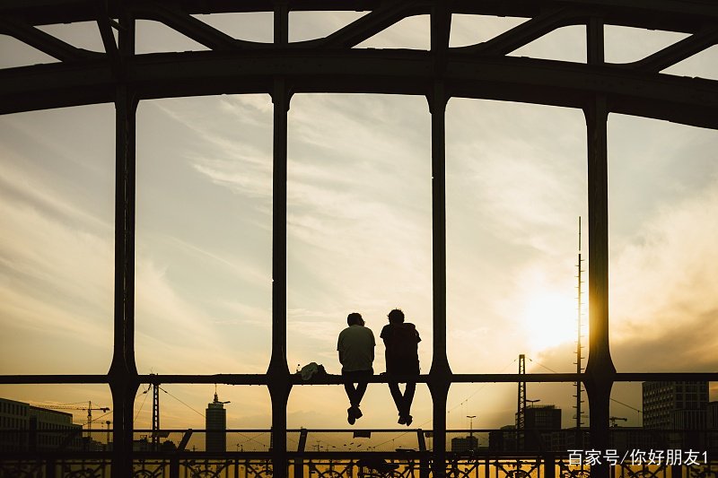 女子占有欲很强的，会有哪些表现呢？