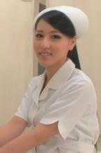 这女的叫什么名字？