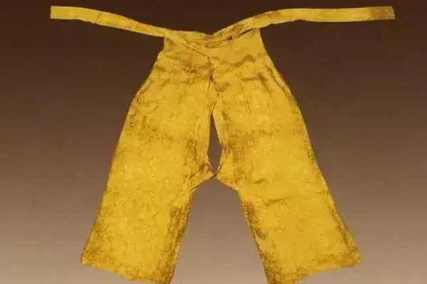 灼灼风流亵裤是什么意思