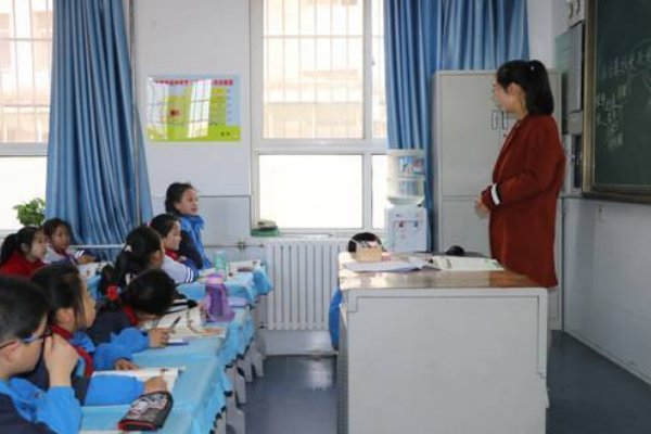 贫嘴是什么意思?