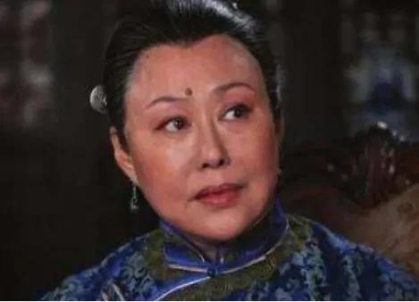 哪些明星的名字是四个字的？