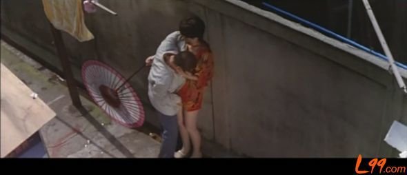 百合潮湿的欲望的电影剧情