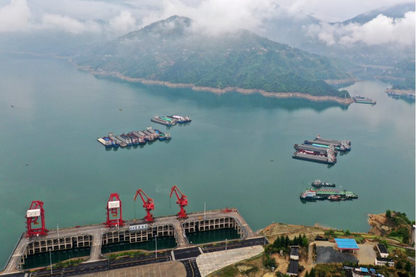 waters是什么意思