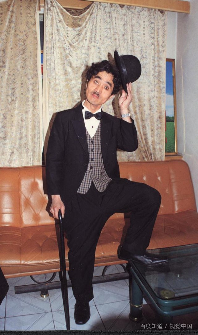 喜剧电影艺术家卓别林是哪国人？