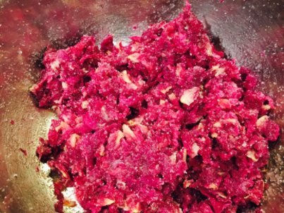 酿制葡萄酒的时候里面能加玫瑰花吗?