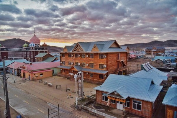 什么叫边陲小镇