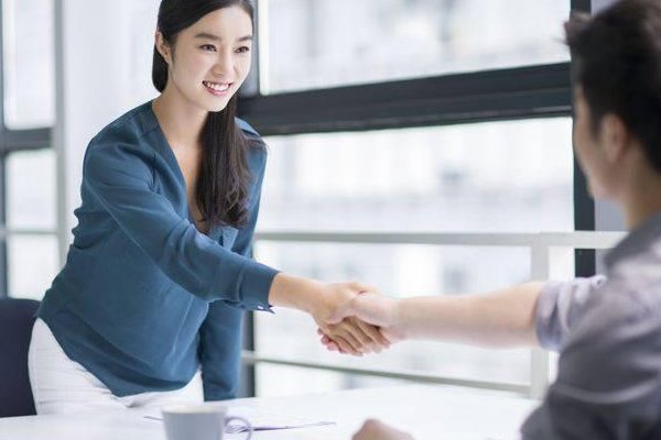 恭维的拼音和解释