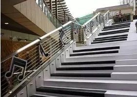 钢琴楼梯被霸占原因是什么?