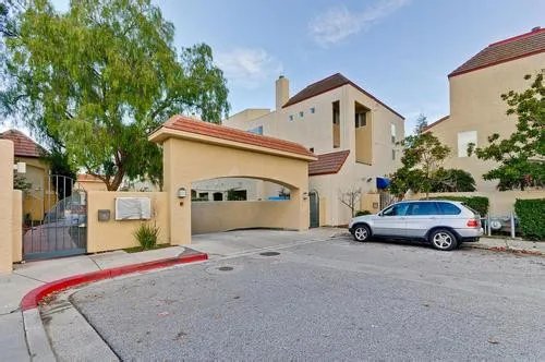 如何在国外买房子