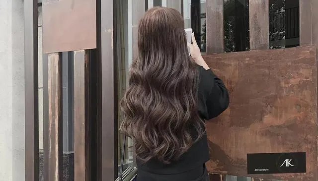 什么样的长卷发好看?