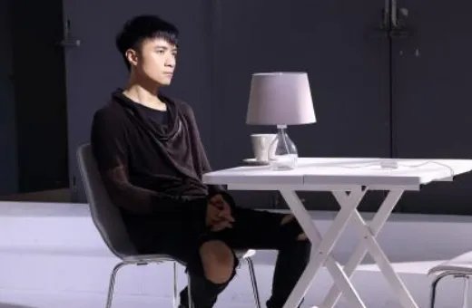 爱得太迟歌词！？