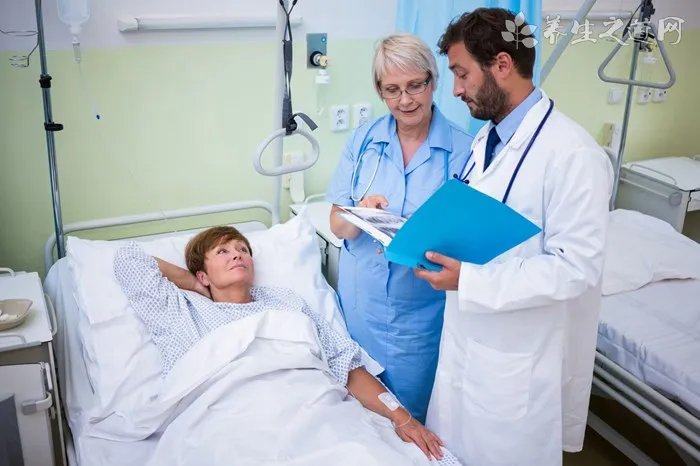 8个小动作 快速塑出迷人小脸