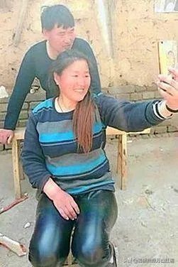 农民歌手朱之文成名后每天那么多粉丝去录视频是悲剧还是喜剧?