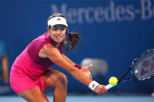 世界网球女子排名前十 伊万诺维奇稳居第一,中国李娜上榜