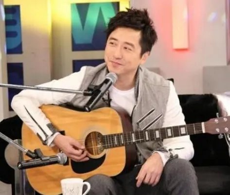 庾澄庆承认新欢存在 自曝离婚真相