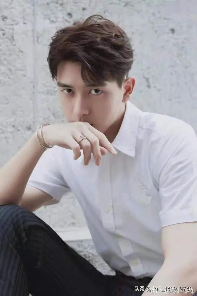 有多少人为了李现开微博？