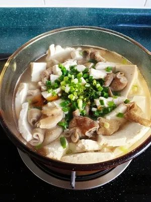 肥肠炖豆腐的做法步骤图，肥肠炖豆腐怎么做好吃