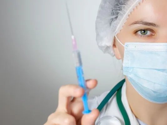 使用氟康唑注射液的注意事项