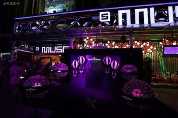 武汉十大热门酒吧排名:A+live上榜，第一火爆全网