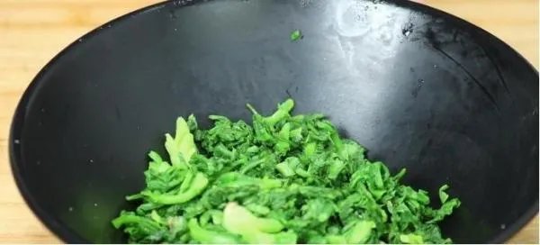 荠菜饺子馅怎么做好吃