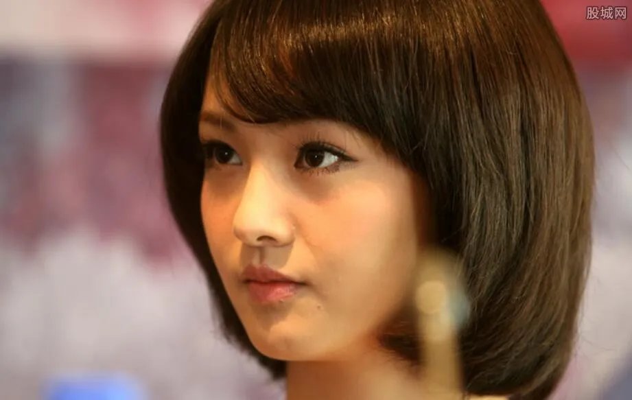 郑爽胡彦斌复合了吗 为何郑爽点赞胡彦斌