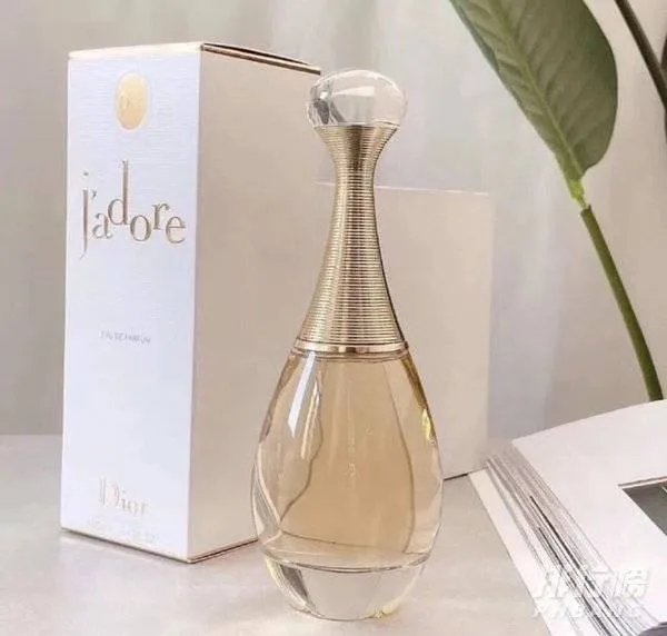 世界十大知名香水品牌大全_最好的香水牌子排名前10