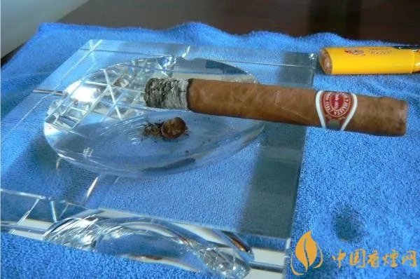 古巴雪茄烟(罗密欧2号)怎么样 罗密欧与朱丽叶2号口感好吗