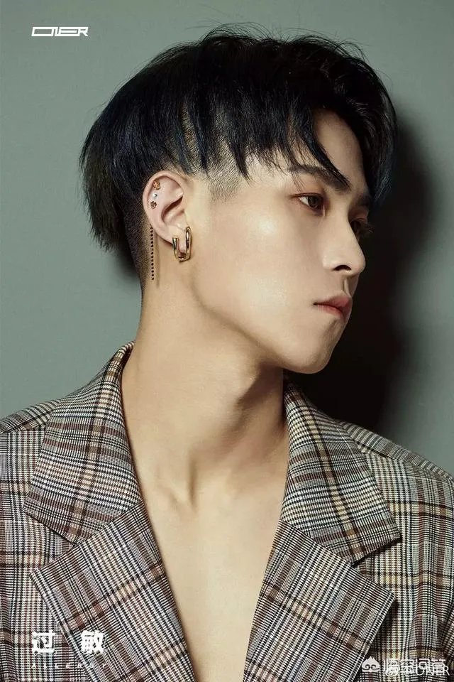 如何看待坤音四子？