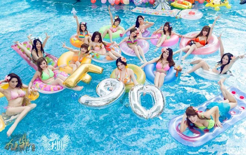 女神嫩模校花汇聚 F90巨乳天团