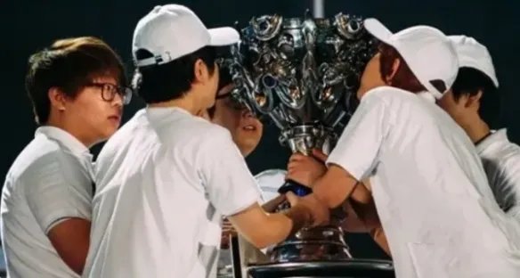 《lol》2023官方历史十大最强战队排名