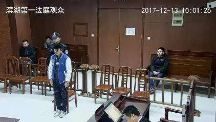 人民的名义演员醉驾冲卡阚犇犇为什么会醉驾冲卡