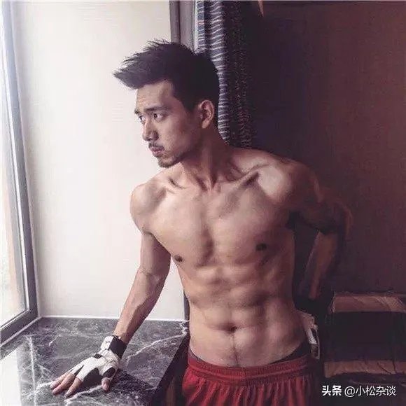 有多少人为了李现开微博？