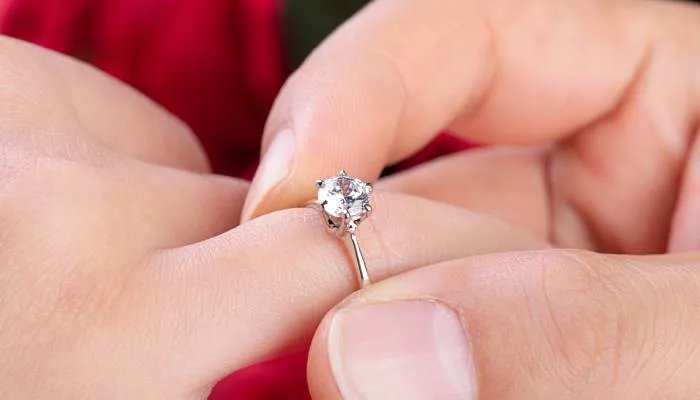 1988年属什么生肖的 1988年属什么生肖的五行是什么