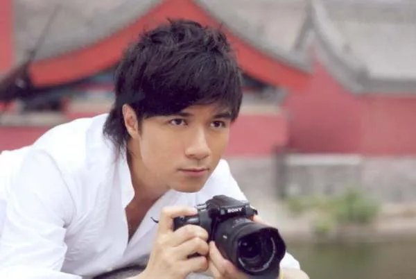 爱得太迟歌词！？