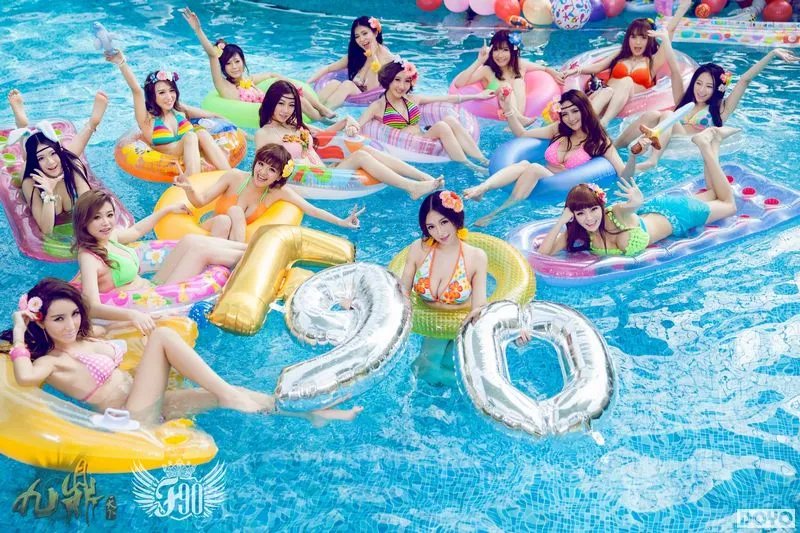 女神嫩模校花汇聚 F90巨乳天团