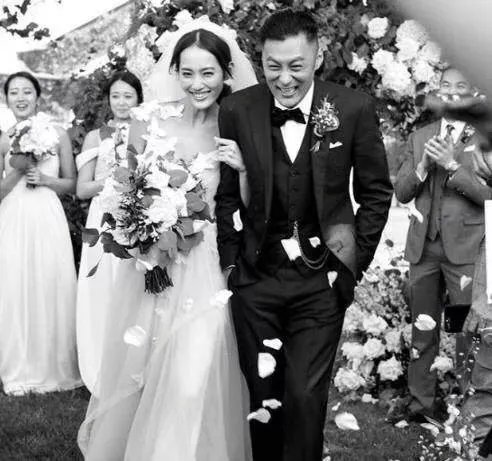 余文乐结婚了,作为粉丝你们怎么想?